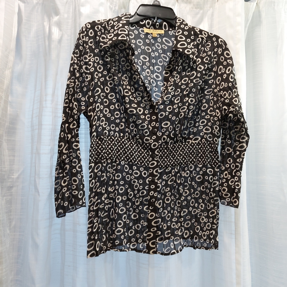 2/$50 💖 Notations, gorgeous blouse, Size L